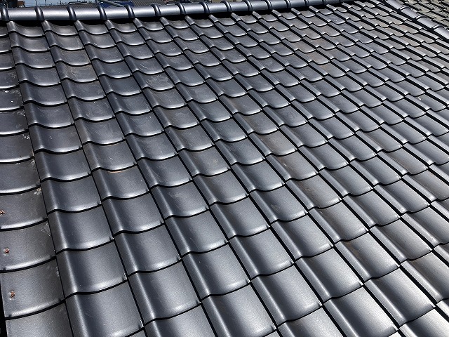 桟葺き工法で瓦葺き